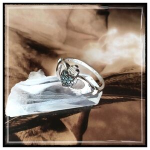 NEW Sterling Silver Pave Blue Diamond Claddagh Ring